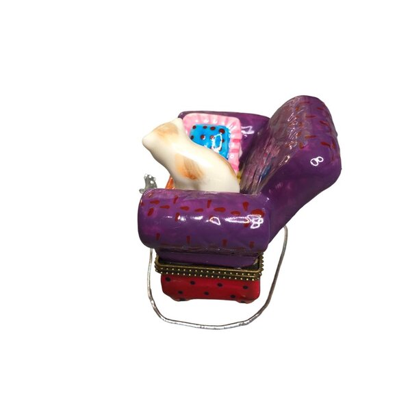 Gift Box Cat Chair Porcelain Hinged Trinket Present Jewelry Pill Purple Kitten - Picture 6 of 13